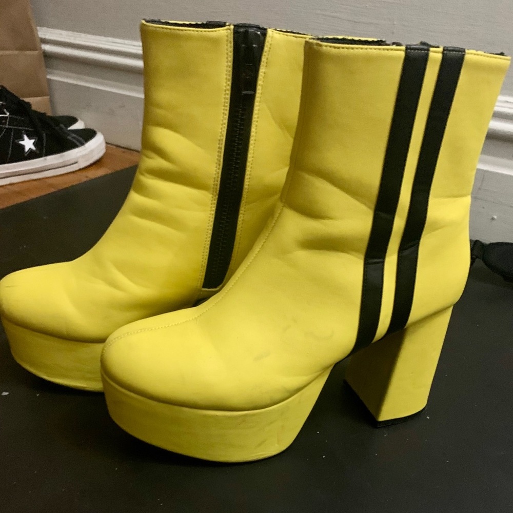 Dolls Kill boots